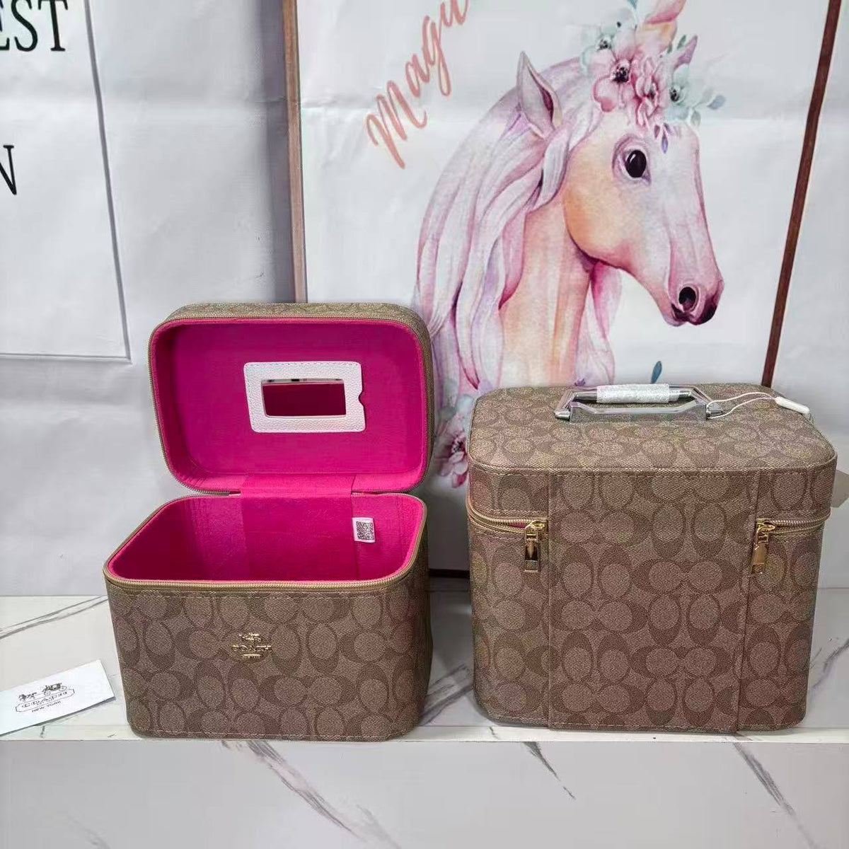 Dior
115 dhs🇦🇪🇦🇪

Zain219
♥️♥️♥️