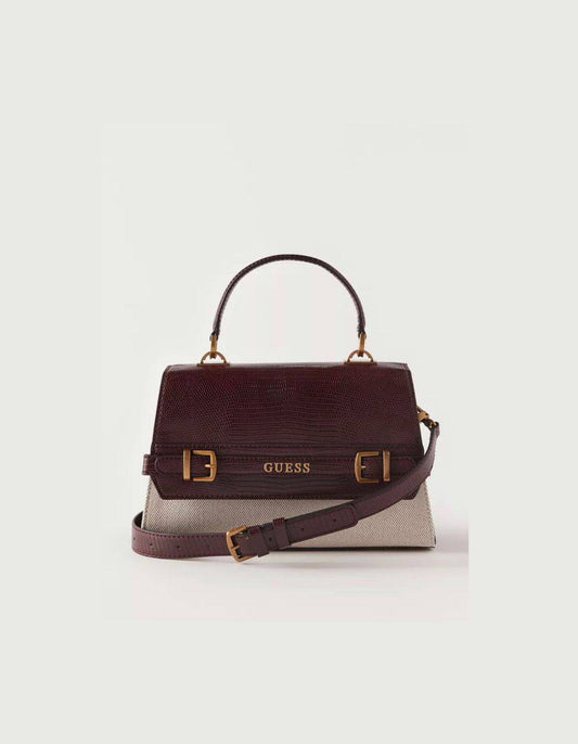 Guess

110 dhs🪙💕
size：size：17×8×14cm
Good quality 

with box
🎁🎁🎁

Zain35
♥️♥️♥️
