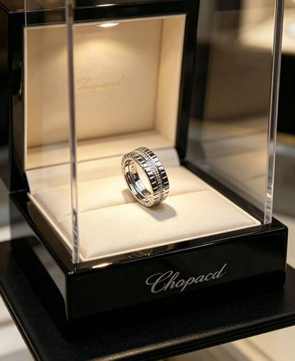 CHOPARD ❤️‍🔥*
Ring 💍 
Available size 👇
6,7,8🍁
Master quality 💯
With normal boxes 🗃️ 
50 dhs✅
With master box 📦 
115 dhs✅

Zain216
♥️♥️♥️