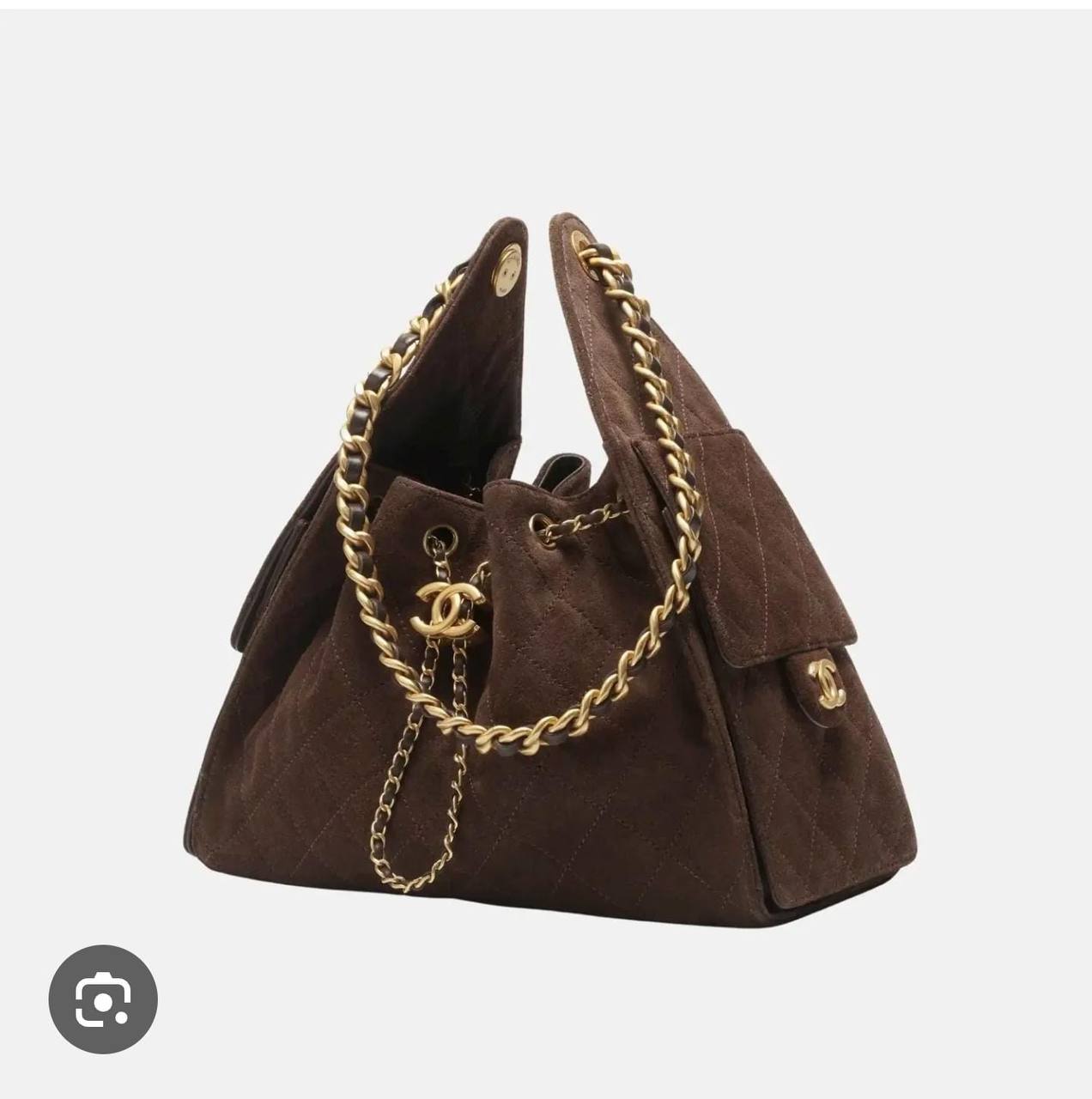CHANEL 
COPY ONE NEW CAME 
130 dhs🇦🇪🇦🇪
SIZE: 25cm

Zain200
♥️♥️♥️