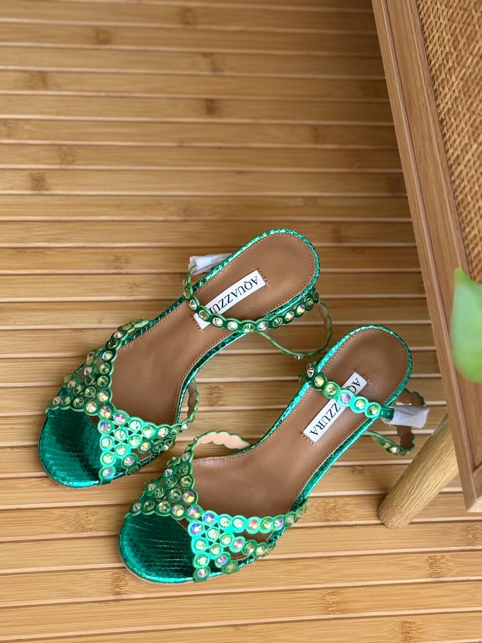Aquazzura
Super Master
 𝗦𝗶𝘇𝗲 𝟯𝟲 𝘁𝗼𝗼 𝟰𝟮
470 dhs🌺
𝗛𝗲𝗲𝗹 : 𝟴𝗰𝗺

Zain178
♥️♥️♥️