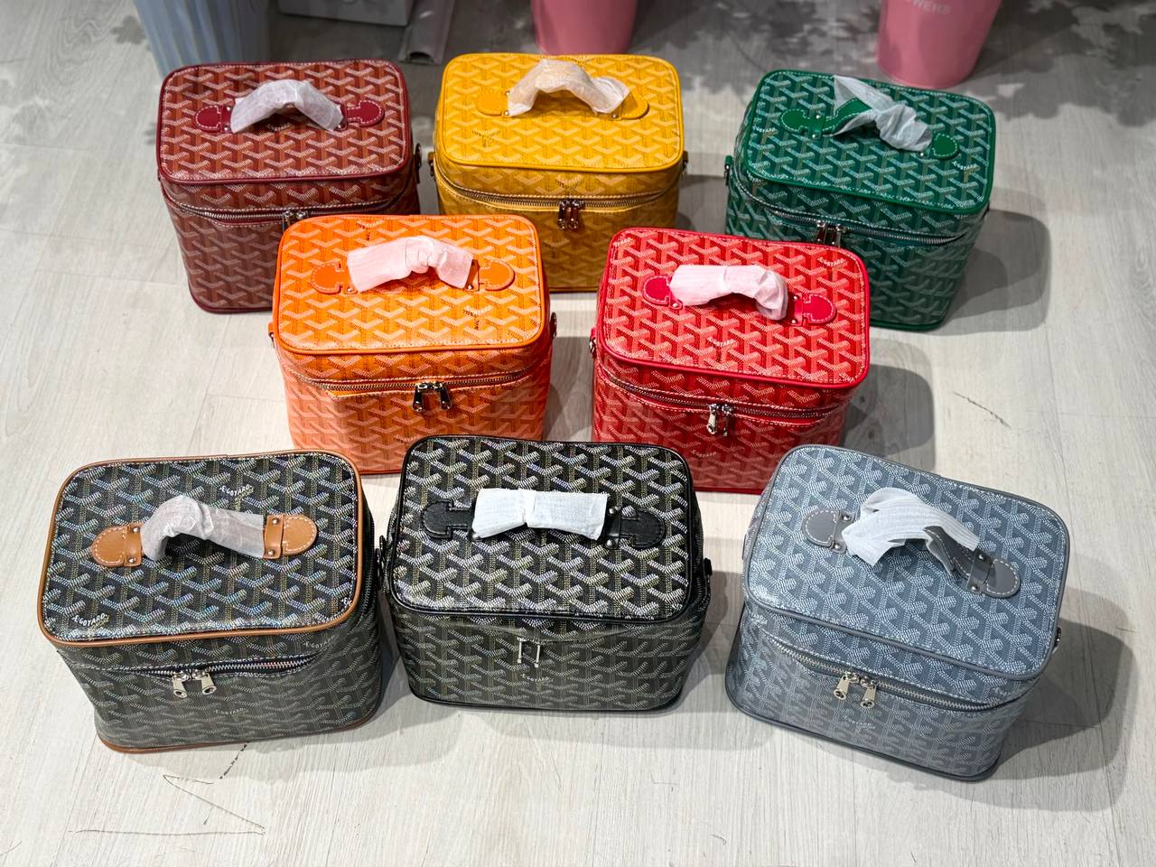 Goyard Muse Vanity Case
20*14*15cm
High quality 
110 dhs✅

Zain43
♥️♥️♥️