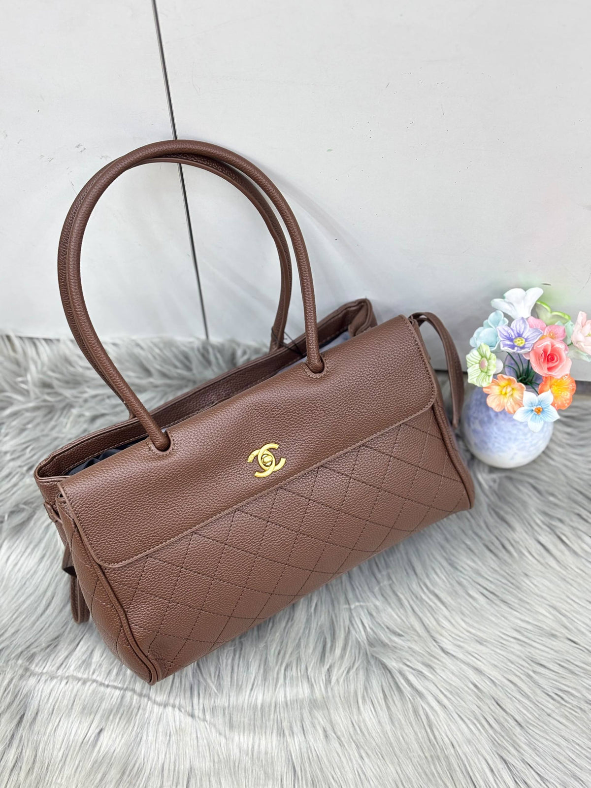 CHANEL 

SIZE 33CM    

120 dhs🇦🇪

Zain244
♥️♥️♥️