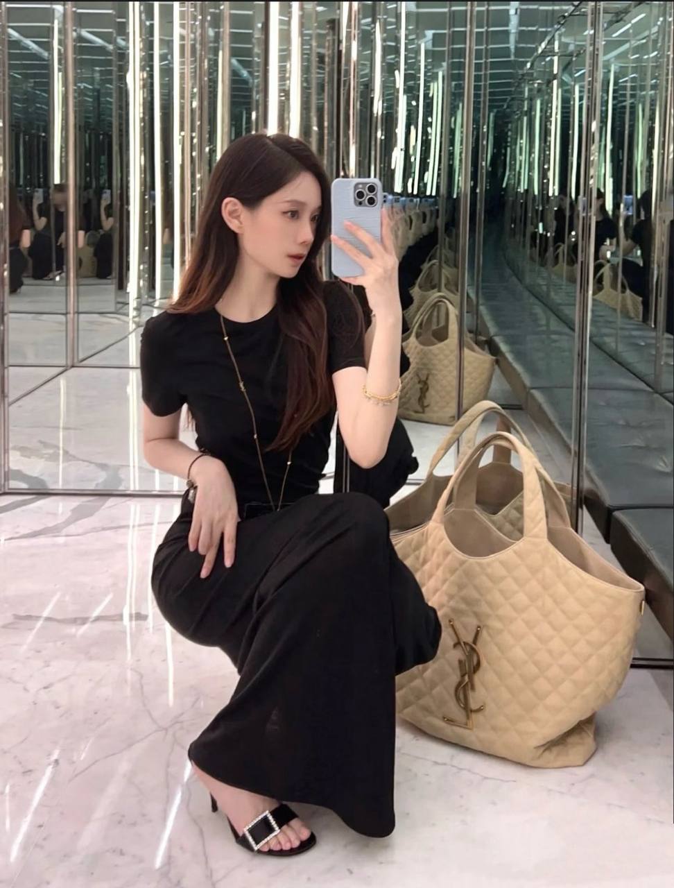 YSL 
HIGH QUALITY 
120 dhs✅

Zain39
♥️♥️♥️