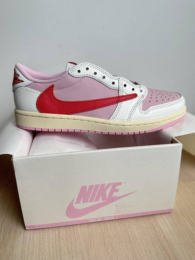 Nike x Travis Scott Air Jordan 1 Low OG "Tropical Pink"
New Arrivals 🤩
36-45 AVAILABLE 
230 dhs🇦🇪🇦🇪

Zain242
♥️♥️♥️