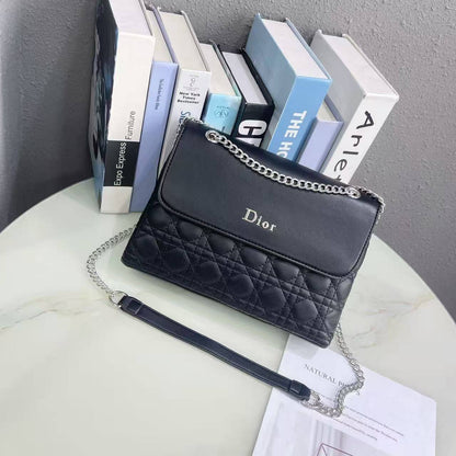 Dior 
good quality
95 dhs✅

Zain278
♥️♥️♥️