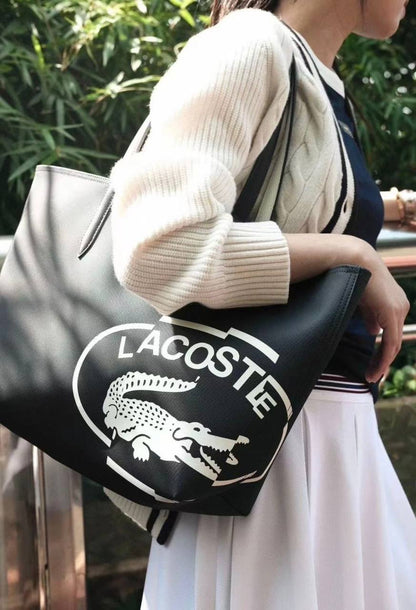 LACOSTE 
NEW DESIGNS 
DOUBLE FACE 
GOOD QUALITY 
75 dhs✅

Zain295
♥️♥️♥️