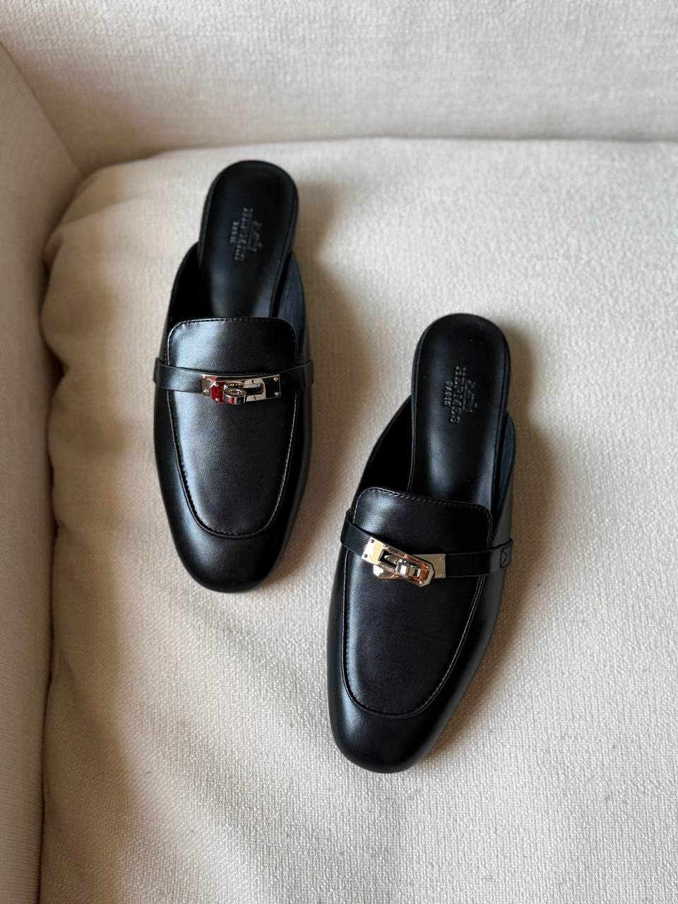 Hermes
AA Quality
Size 36 to 41
450 dhs🇦🇪🇦🇪

Zain288
♥️♥️♥️