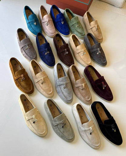 LORA PIANA 
SuperMaster Quality 💯
450 dhs💓
Size:36-41💥

Zain171
♥️♥️♥️