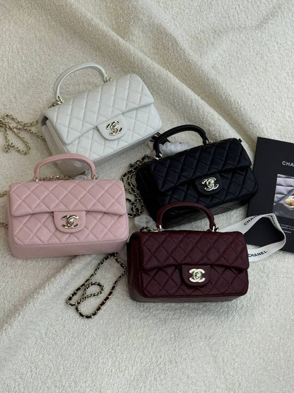 Chanel 
Master
         20Cm
250 dhs🪙💕

Zain131
♥️♥️♥️
