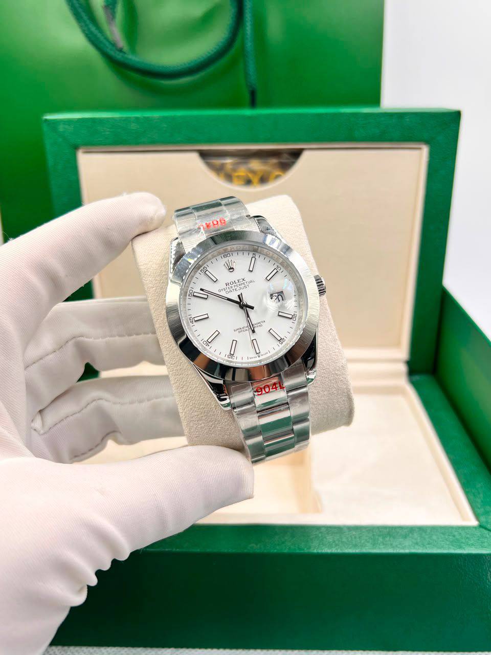 Rolex
Master
190 dhs✅
Automatic 
41mm 

Zain85
♥️♥️♥️