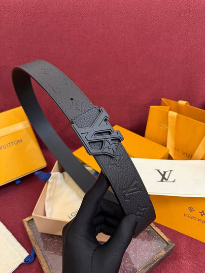 LV

for men

320 dhs🇦🇪🇦🇪

Zain164
♥️♥️♥️