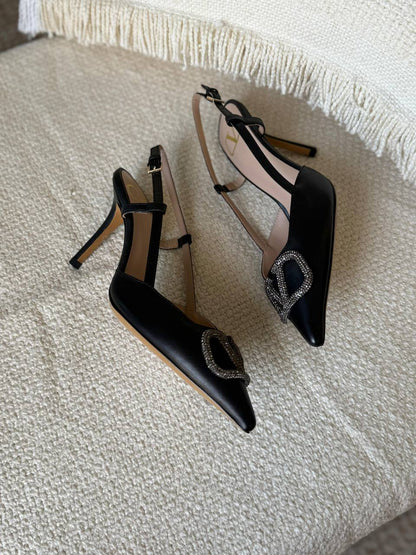 VLentino
AAA Quality
Size 36 to 41
430 dhs✅

Zain288
♥️♥️♥️