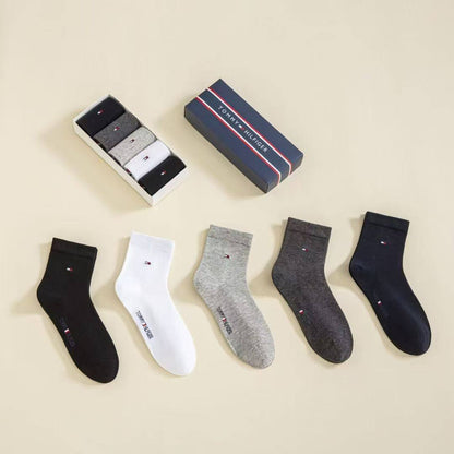 Socks
30 dhs🌺

Zain40
♥️♥️♥️