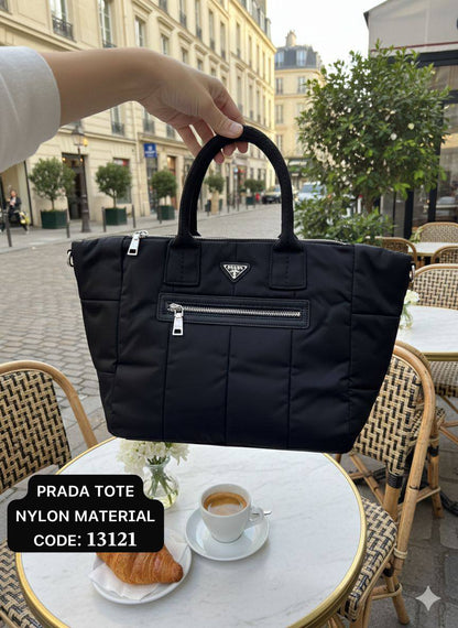 Prada ᴛᴏᴛᴇ ʙᴀɢ
ᴡɪᴛʜ ʟᴏɴɢ sᴛʀᴀᴘ
ɴʏʟᴏɴ ᴍᴀᴛᴇʀɪᴀʟ
150 dhs✅

Zain56
♥️♥️♥️