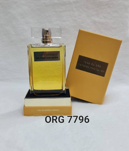 Mixed perfumes 

50 dhs🇦🇪🇦🇪

Zain64
♥️♥️♥️