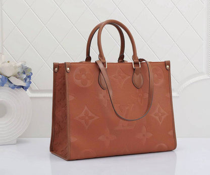LV
ONTHEGO BIG SIZE NEW CAME GOOD QUALITY 
110 dhs🇦🇪🇦🇪

Zain295
♥️♥️♥️