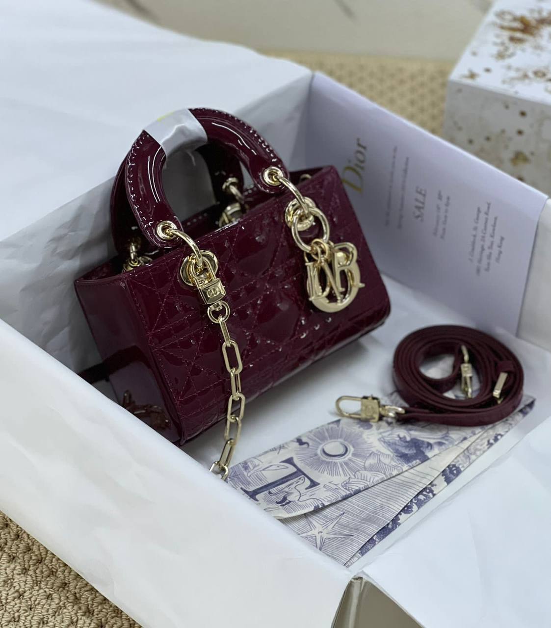 Dior
Master
 17Cm With Box
260 dhs💓

Zain131
♥️♥️♥️