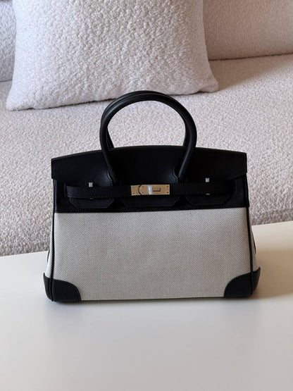 Hermes Birkin toile 30cm💕master quality😍

with box❤️
🎁🎁🎁

780 dhs🪙💚

Zain52
♥️♥️♥️