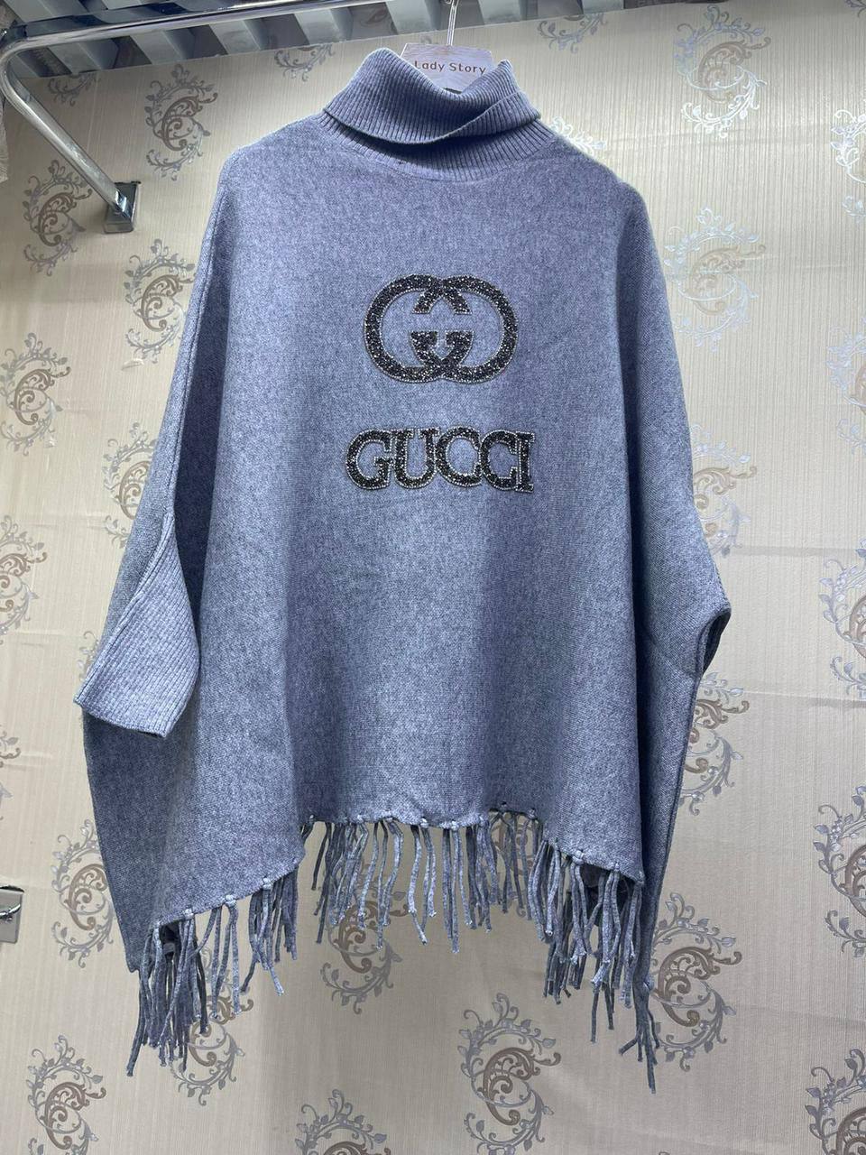 For winter big scarf 🛍️🧚‍♀️🧚‍♀️
Free size 
160 dhs🪙💕
Master Good pualiit

Zain231
♥️♥️♥️