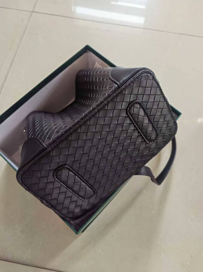 Bottega

withbox 
🎁🎁🎁

105 dhs🪙🌨️

Zain143
♥️♥️♥️