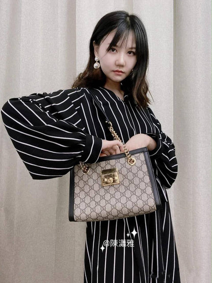 GUCCI NEW CAME GOOD QUALITY SMALL SIZE 
105 dhs🇦🇪🇦🇪

Zain295
♥️♥️♥️
