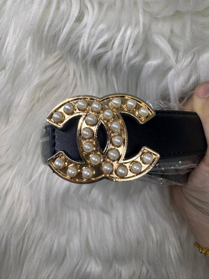 Brand belt
High  Quality 
Size：110 * 2.5 cm
30 dhs✅

Zain115
♥️♥️♥️