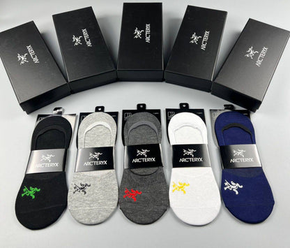 NEW CAME
SOCKS 
GOOD QUALITY 
40 dhs✅
(IN ONE BOX 5 PAIRS)

Zain40
♥️♥️♥️