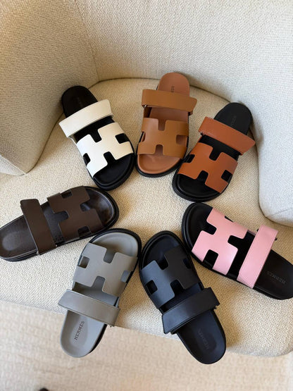 Hermes
𝑨𝑨𝑨 𝑸𝑼𝑨𝑳𝑰𝑻𝒀
𝑺𝒊𝒛𝒆 36 𝒕𝒐 41 
450 dhs✅

Zain81
♥️♥️♥️