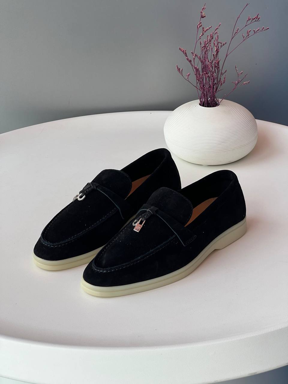 Loro Piana 🧶
Size 36-41
_Super master high quality_🪡
450 dhs✅

Zain176
♥️♥️♥️