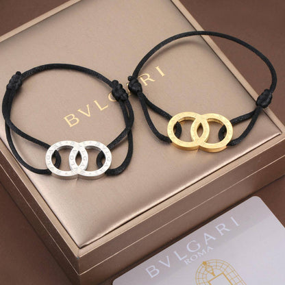 Rope Bracelet Bvlgari
40 dhs🪙💚

With BOX And Paper Bag
🎁🎁🎁

Zain89

Zain89
♥️♥️♥️