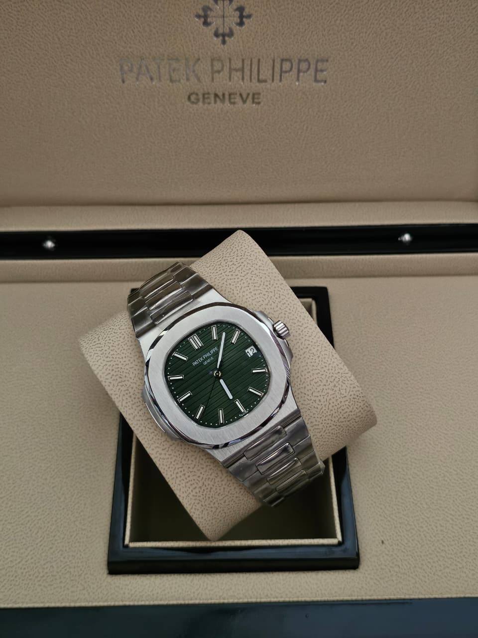 PATEK PHILIPPE AQUANAUT 
Swiss Movement🇨🇭
Water Resistant 💧
Sapphire Crystal 
Super Master Quality 
With Original Box  📦🛍️
For Price 👇 WhatsApp✅
0568585901 
0507557372
0552275751 Owner Zain 👌

Zain282
♥️♥️♥️