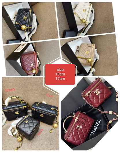 Chanel
95 dhs🗽

with box
🎁🎁🎁

size 10cm 
         Size 17cm

Zain26
♥️♥️♥️
