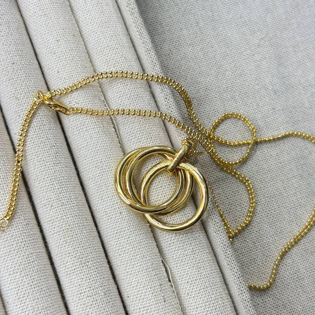 Cartier ❤️‍🔥*
Necklace 🦋
Master quality 💯
With normal boxes 🗃️ 
55 dhs✅
With master box 📦 
90 dhs✅

Zain216
♥️♥️♥️