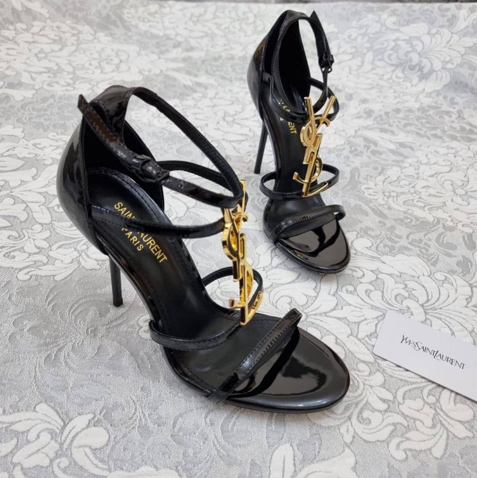 YSL
280 dhs✅
*SIZE  36   TO   41*

Zain224
♥️♥️♥️