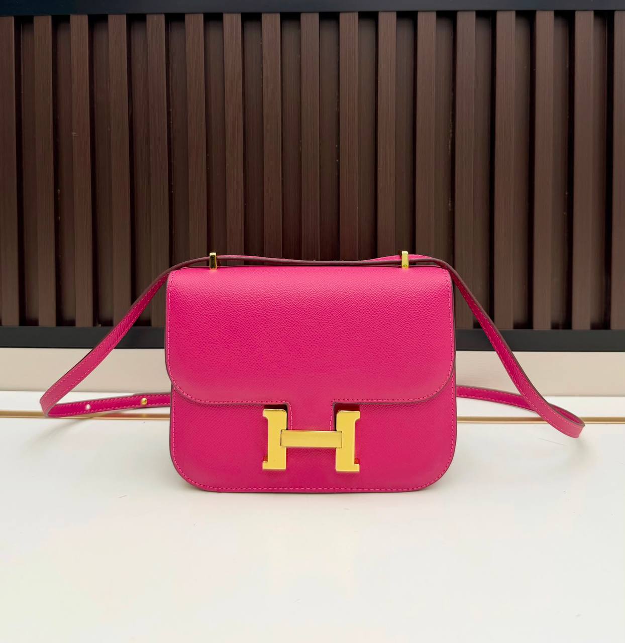HERMES 
GOOD QUALITY 
WITH BOX 
110 dhs🇦🇪🇦🇪
19 CM

Zain295
♥️♥️♥️