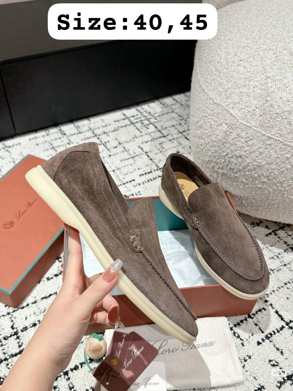 Loro Piana
130 dhs❤️

Zain40
♥️♥️♥️
