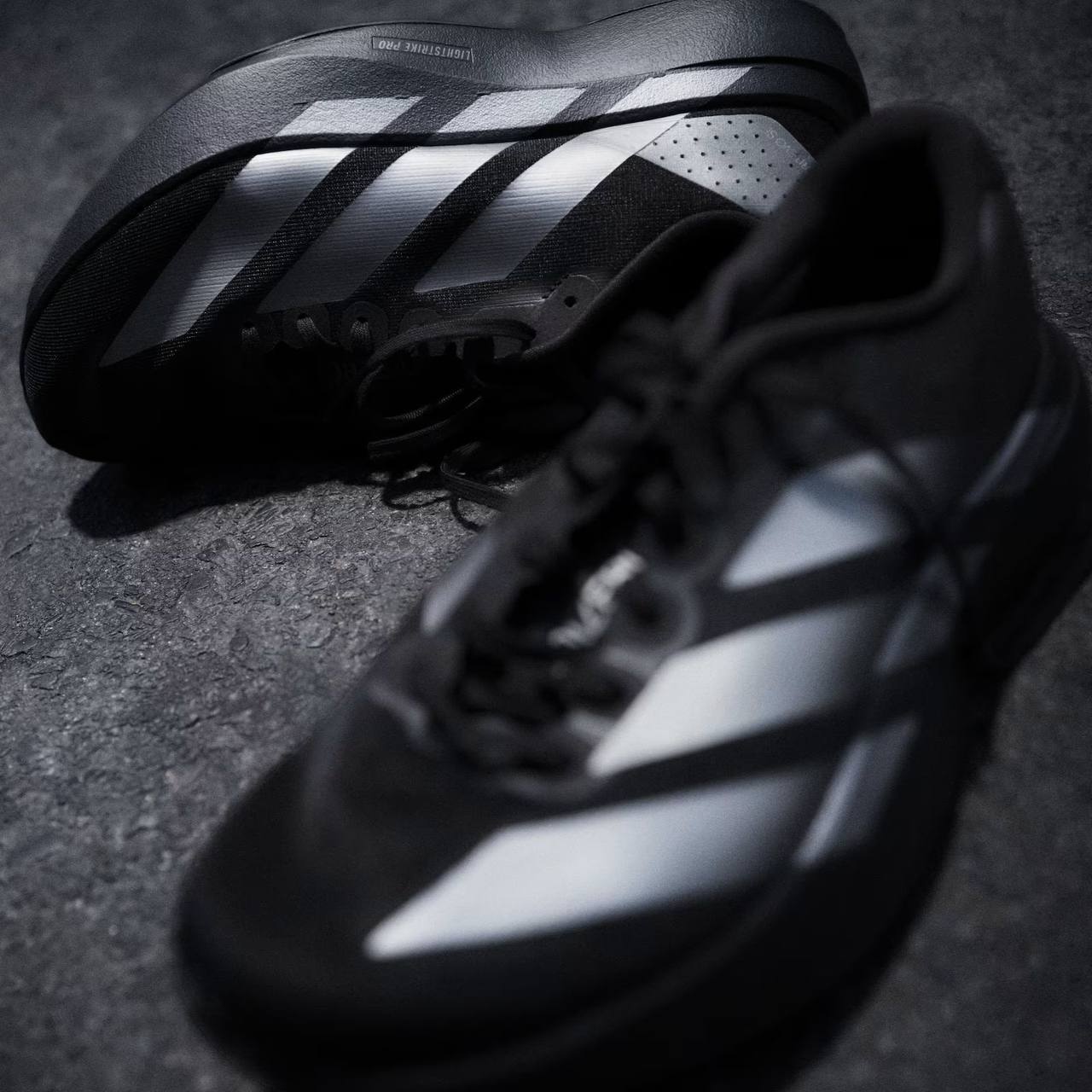 Adidas ADIZERO EVO SL ‘Core Black / Iron Metallic’
36-45 AVAILABLE 🤩
180 dhs🪙💚

Zain242
♥️♥️♥️