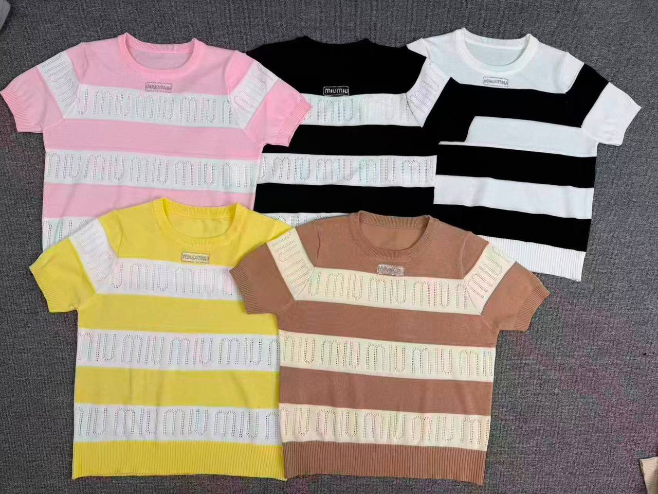 Branded tshirts


85 dhs

Zain310
♥️♥️♥️