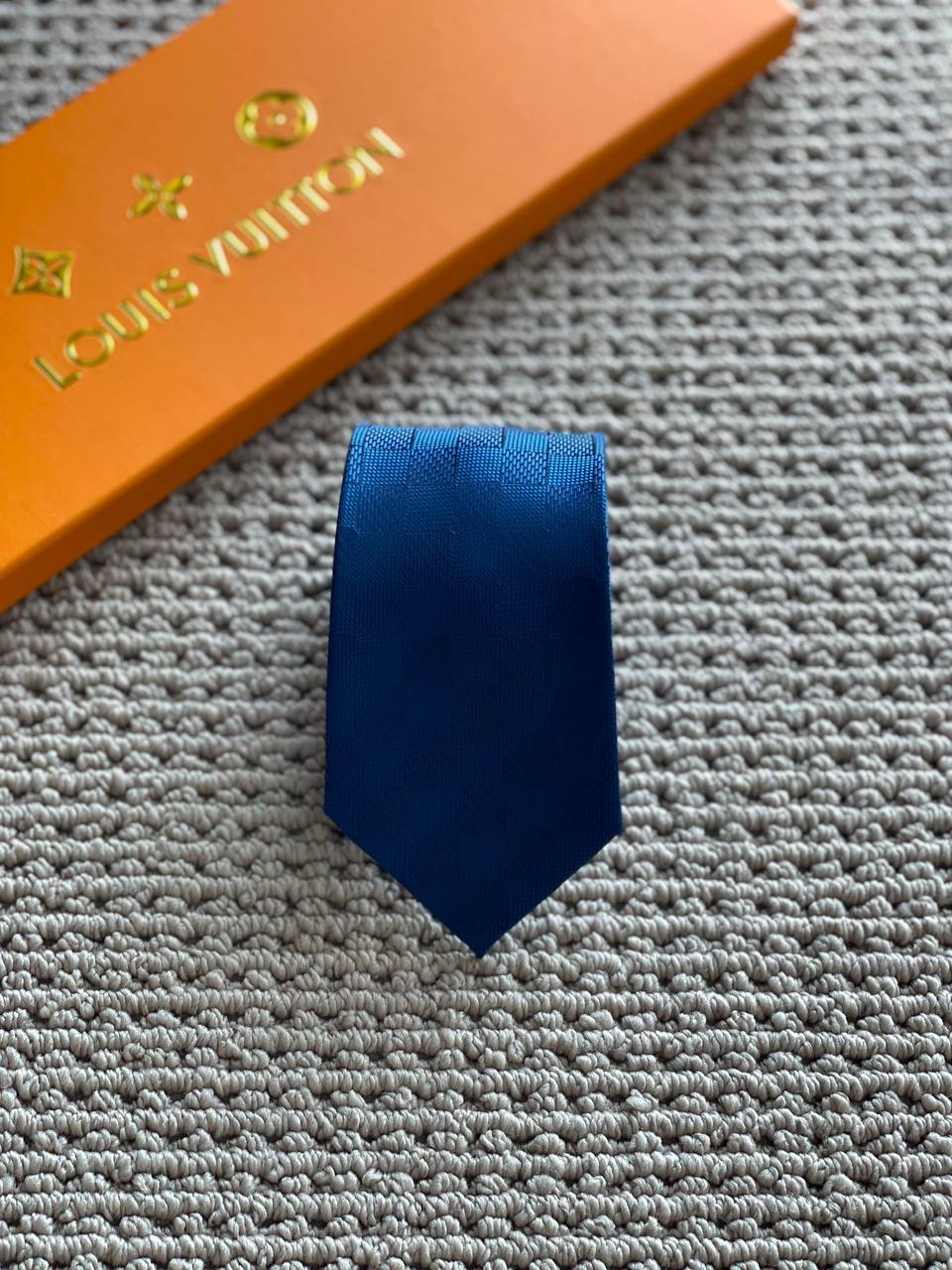 LV
TIE
*Master Quality*
190 dhs🇦🇪🇦🇪

Zain179
♥️♥️♥️