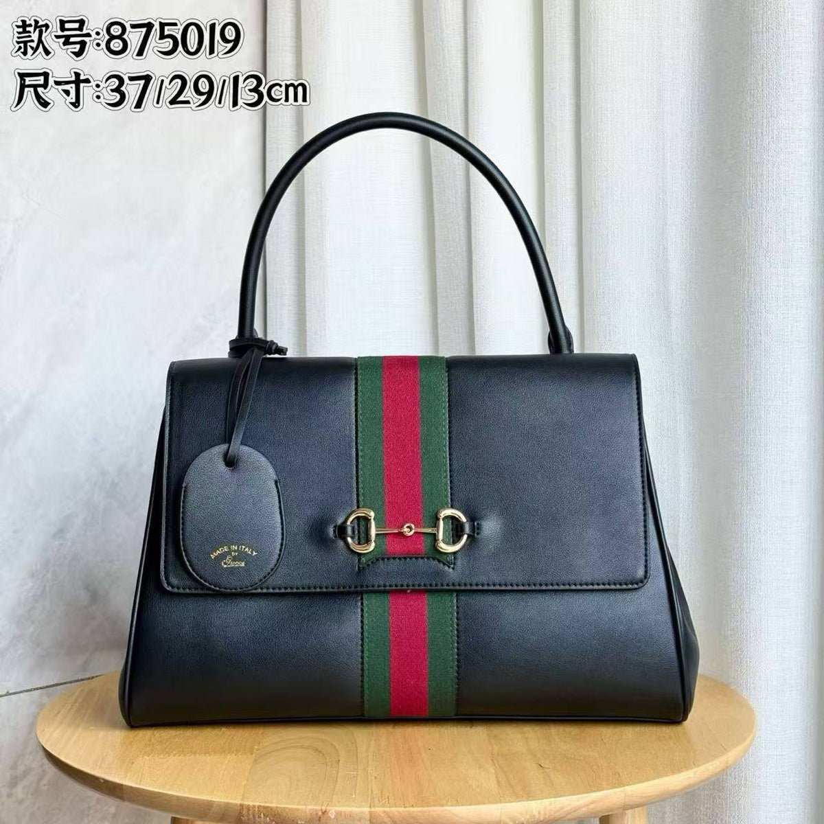 Gucci

37cm
340 dhs🇦🇪🇦🇪

Zain297
♥️♥️♥️