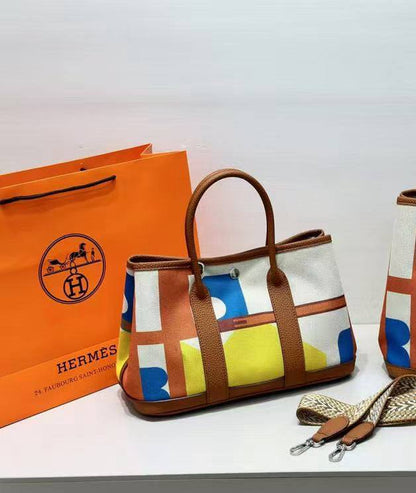 Hermes

30cm 
110 dhs✅

Zain143
♥️♥️♥️