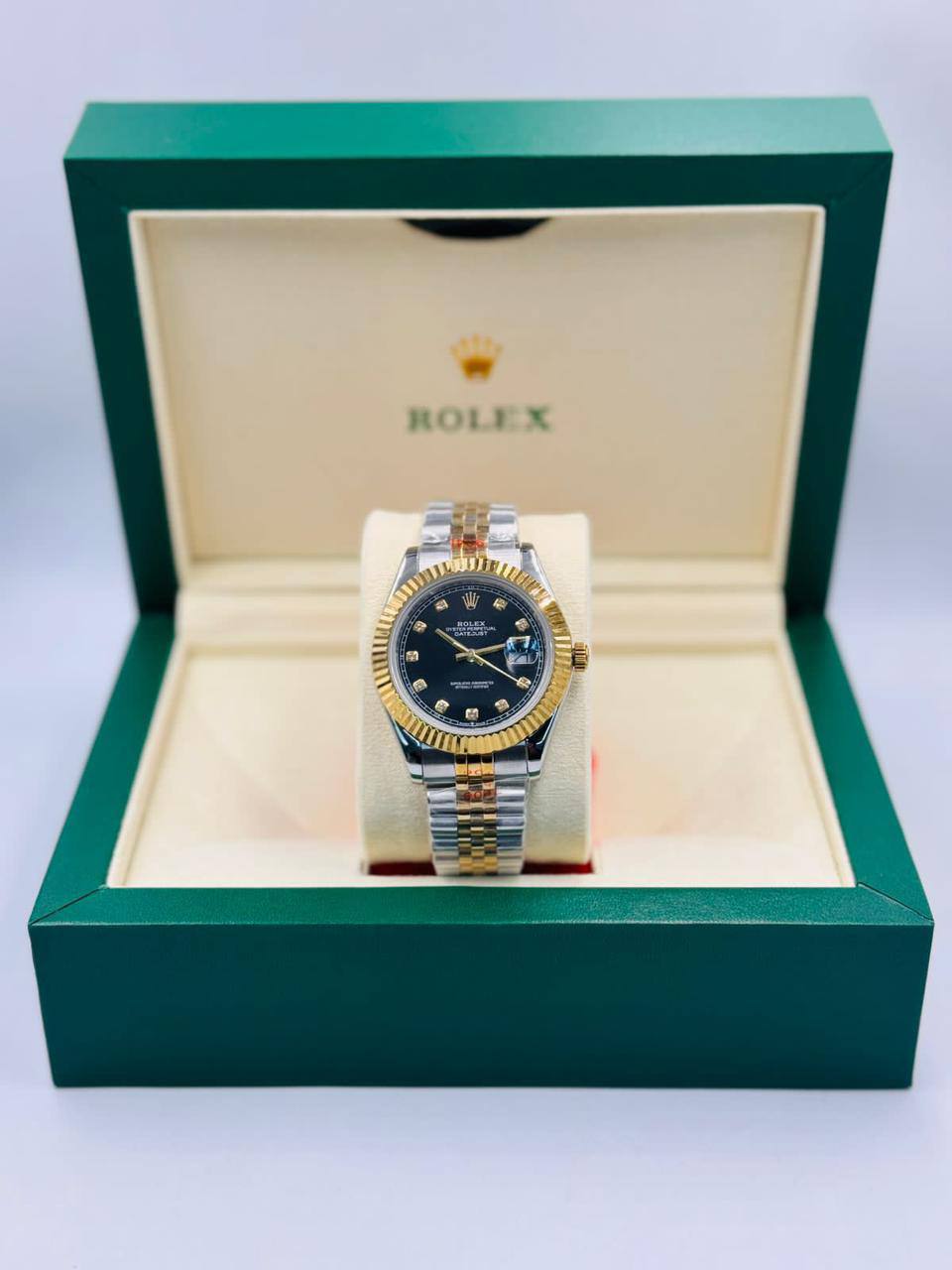 Rolex Men master quality
*Automatic*
220 dhs🪙🌨️

Zain08
♥️♥️♥️