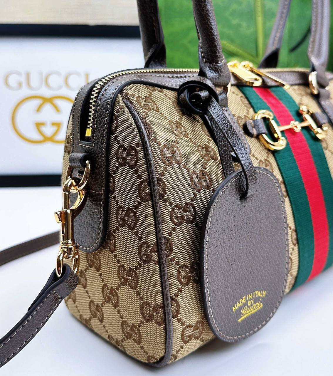 GUCCI 

NEW CAME 
HIGH QUALITY 

WITH BOX 
125 dhs🇦🇪🇦🇪

Zain39
♥️♥️♥️