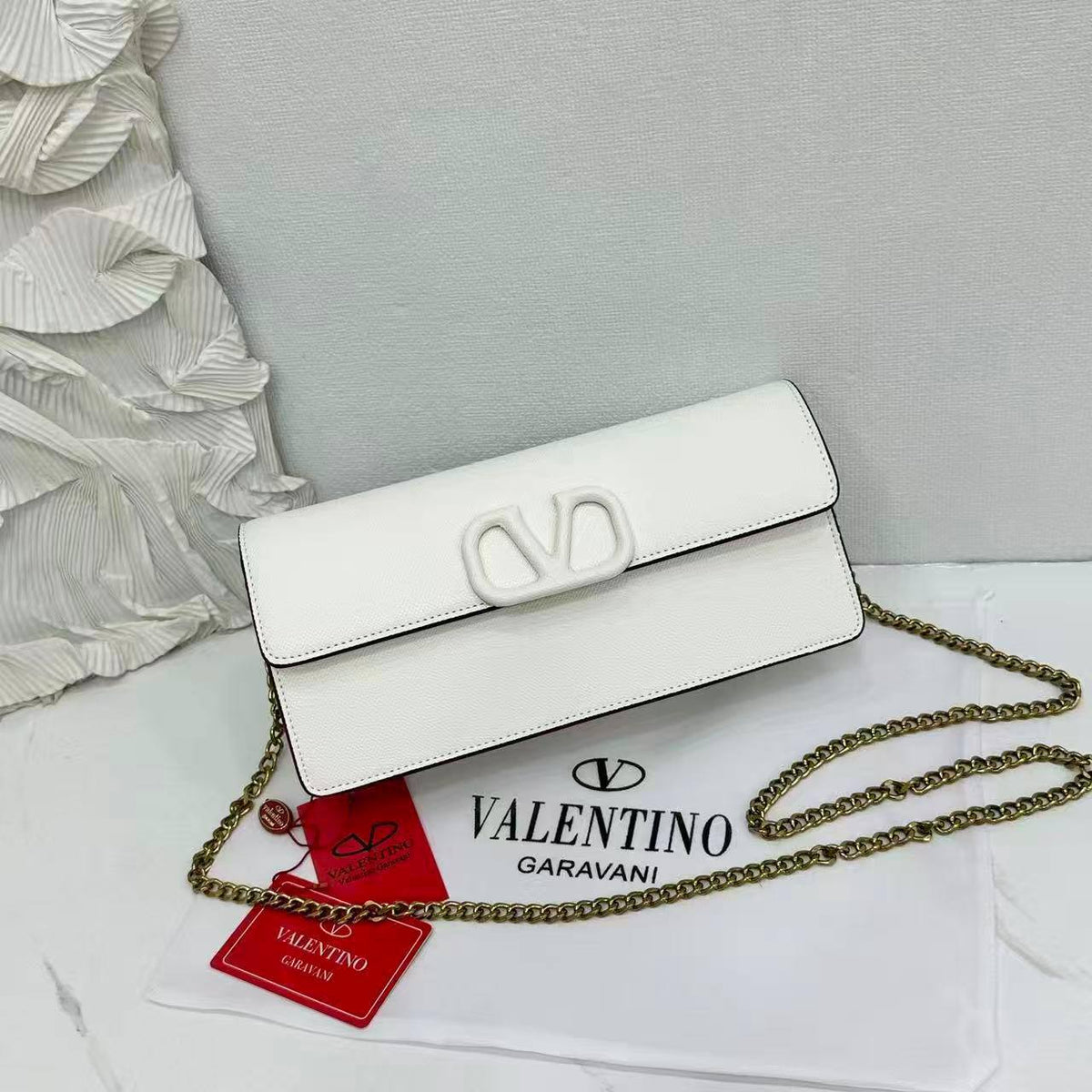 VALENTINO 

NEW CANE 
GOOD QUALITY 

BIG SIZE 
WITH BOX 
115 dhs🇦🇪🇦🇪

Zain295
♥️♥️♥️