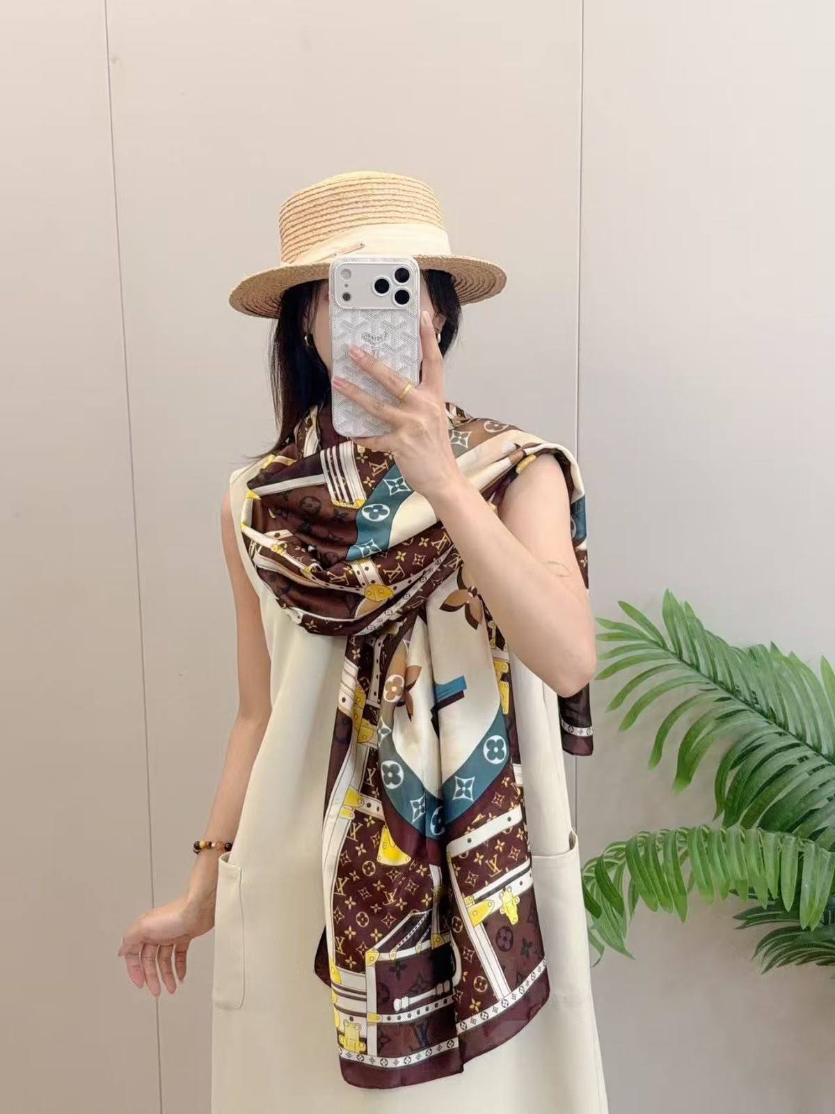 Scarfs 
new came 
high quality 

Size : 180cm*90cm
45 dhs🇦🇪🇦🇪

Zain39
♥️♥️♥️