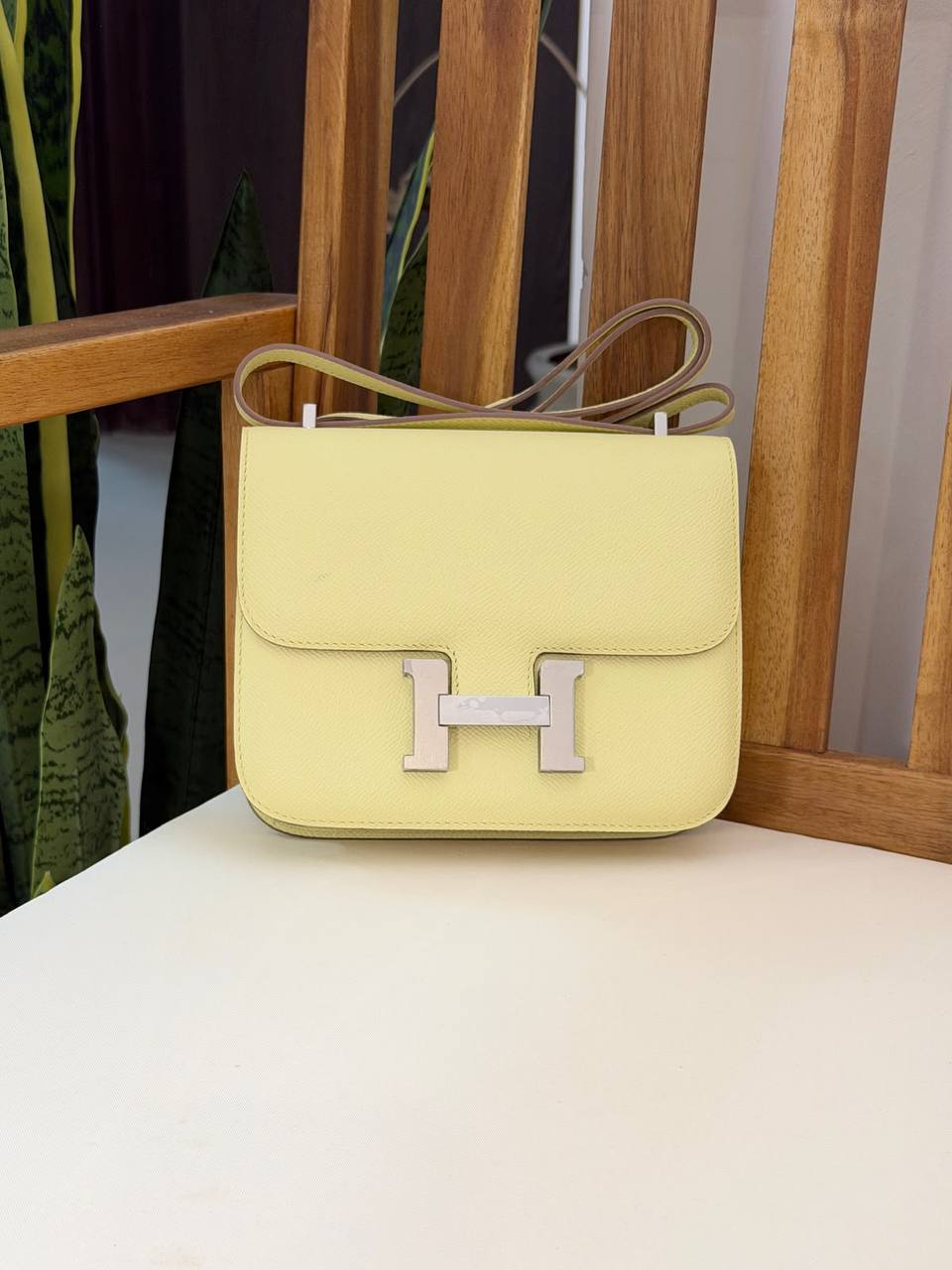 HERMES 
Super Master Quality ⚡️
With Mirror🪞
Original Packing 🎁
Size 18CM📏
For Price 👇 WhatsApp✅
0568585901 
0507557372
0552275751 Owner Zain 👌

Zain321
♥️♥️♥️
