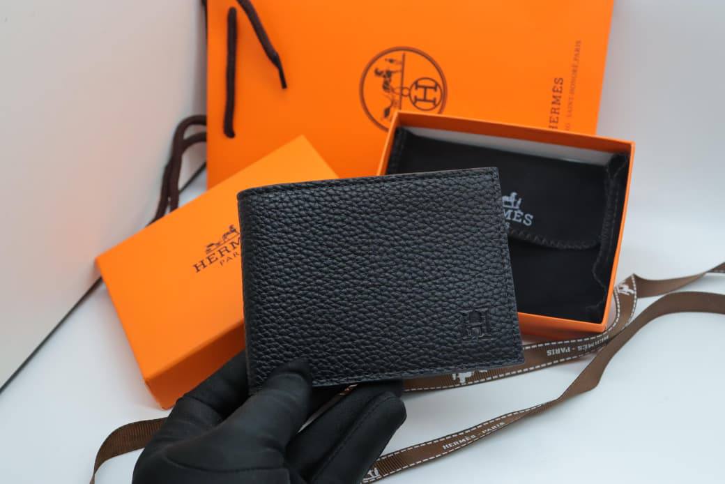 Hermes Wallet 
Good Quality
With Box And Bag 
🎁🎁🎁

65 dhs💓

Zain33
♥️♥️♥️
