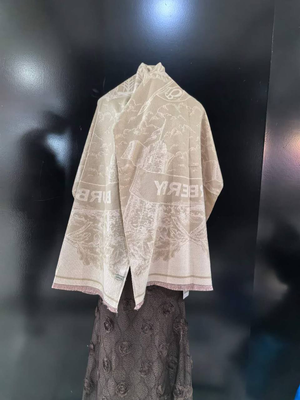 Good quality 
Scarf 
45 dhs🇦🇪🇦🇪

Zain295
♥️♥️♥️