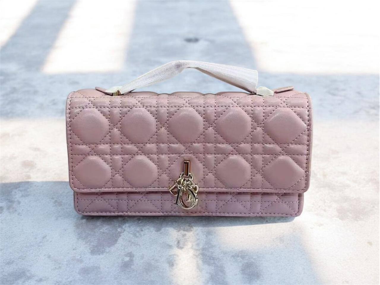 Dior

270 dhs

Zain134
♥️♥️♥️